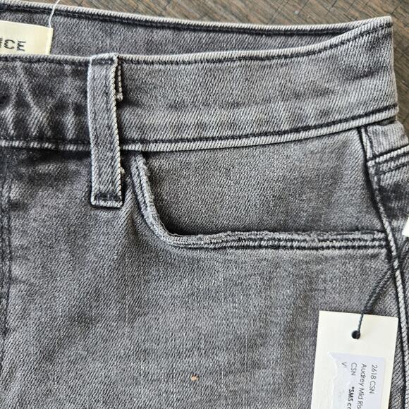 L'Agence Audrey Mid Rise Short Size 25 NWOT - Picture 8 of 9